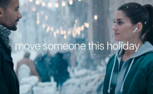 Apple traz um lindo clima de Natal em seu novo comercial!  